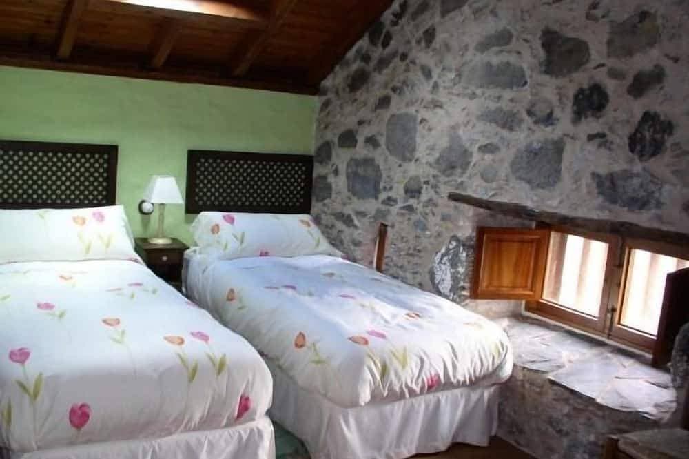 Foto 4 von 11: The Pajar de Casa de La Virgen for 4 people