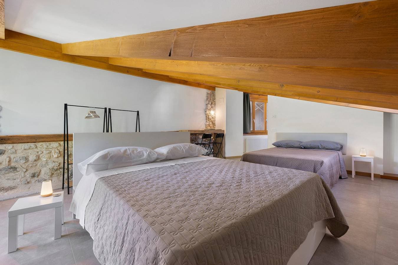 Foto 13 von 32: Casa Zucchelli, Garda Trentino: Burgblick, Privater Garten, bis 8 Personen