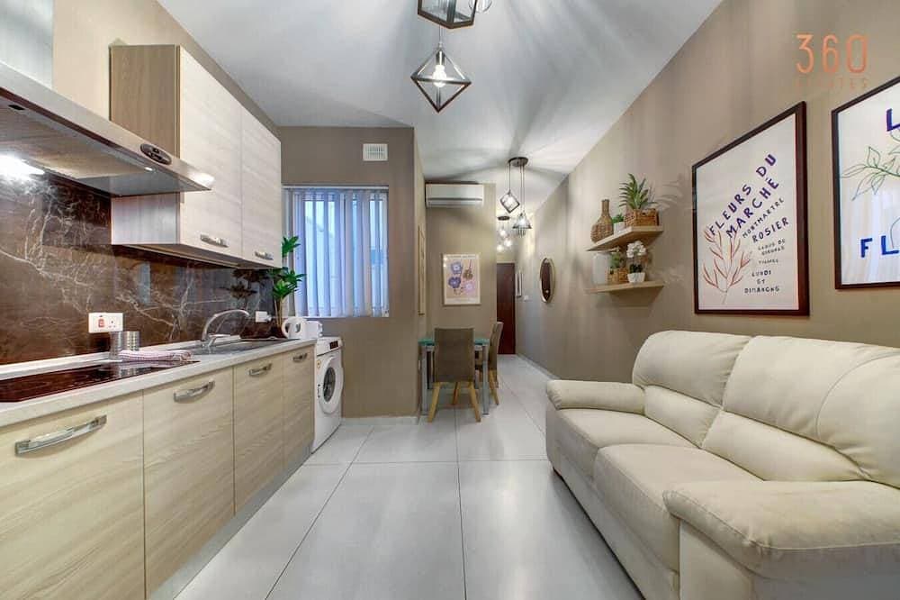 Cozy 1Br Apt in Gzira with WIFI, AC and comfy bed 1