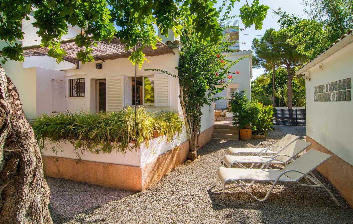 Foto 10 von 37: Gemütliche Strandwohnung mit Terrasse und Grill