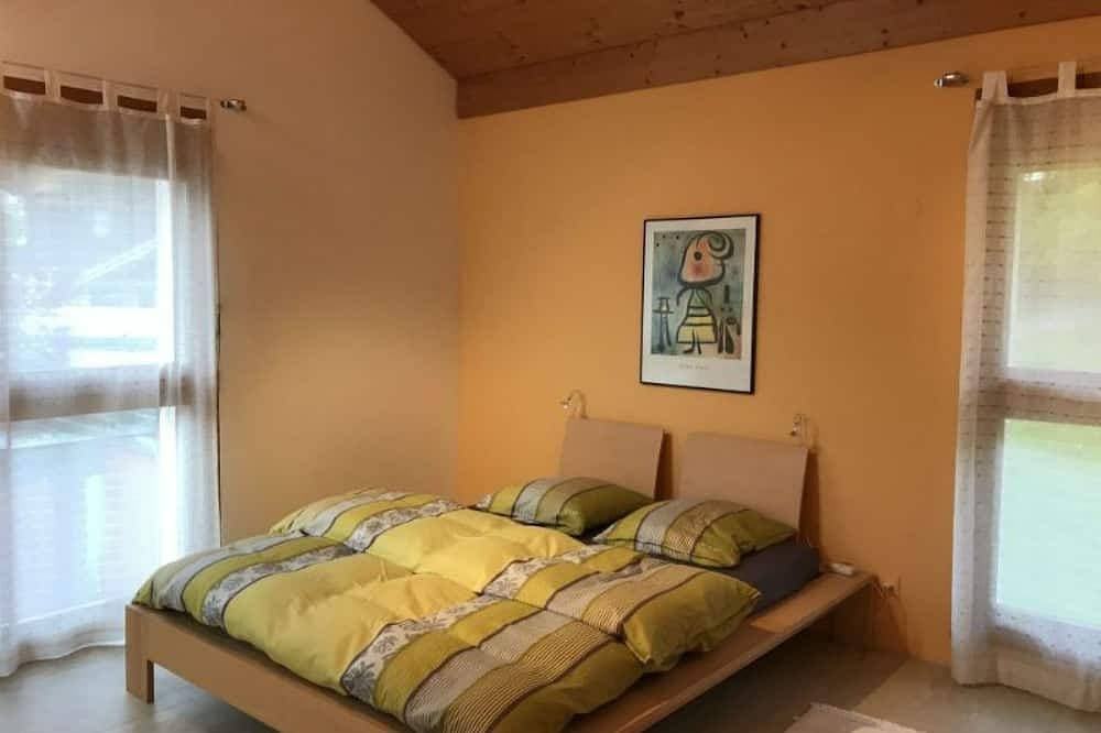 Foto 2 von 30: Ferienhaus Carrera mit Traumgarten, Valendas, (Valendas), 22007B