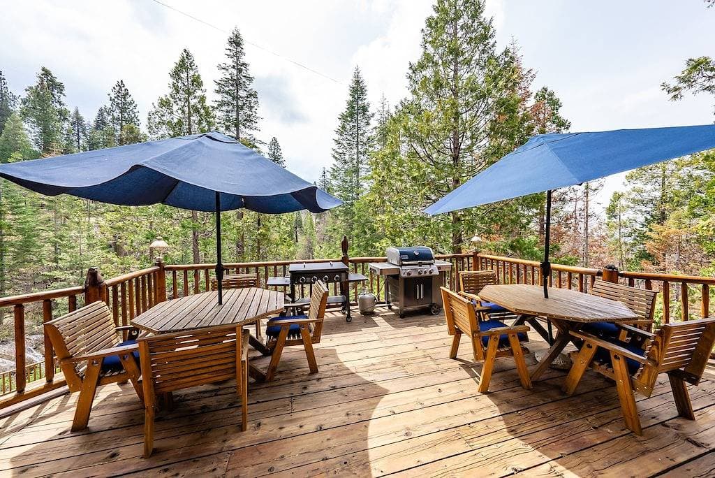 Foto 3 von 50: Waterfall Lodge ~ Yellowstone Vibes + AC + Space