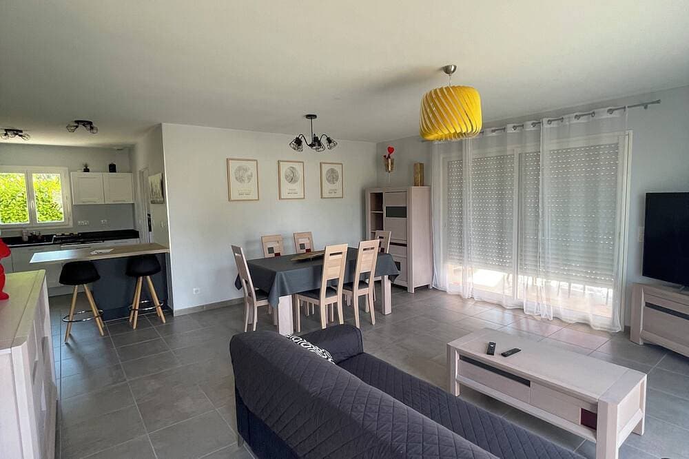 Foto 9 von 22: Neues Haus jeden Komfort mit beheiztem Pool