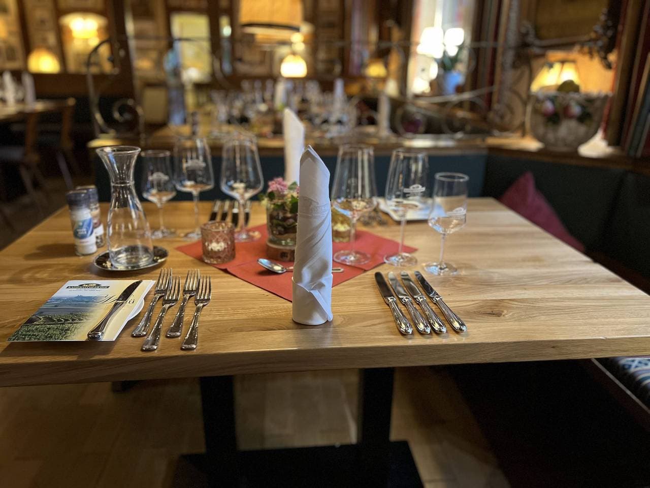Foto 11 von 98: Kaiserstühler Hof, Hotel-Restaurant - Doppelzimmer Standard