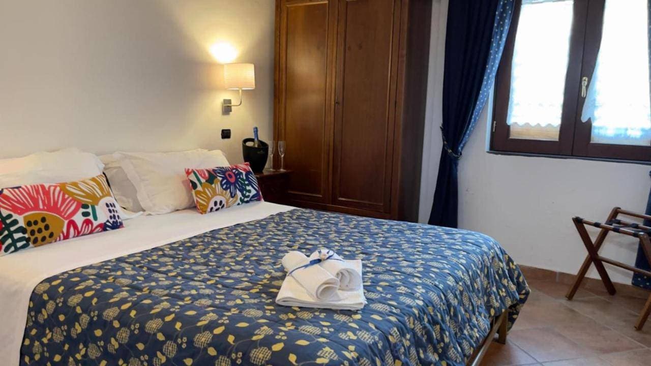 Foto 8 von 11: Economy Double Room