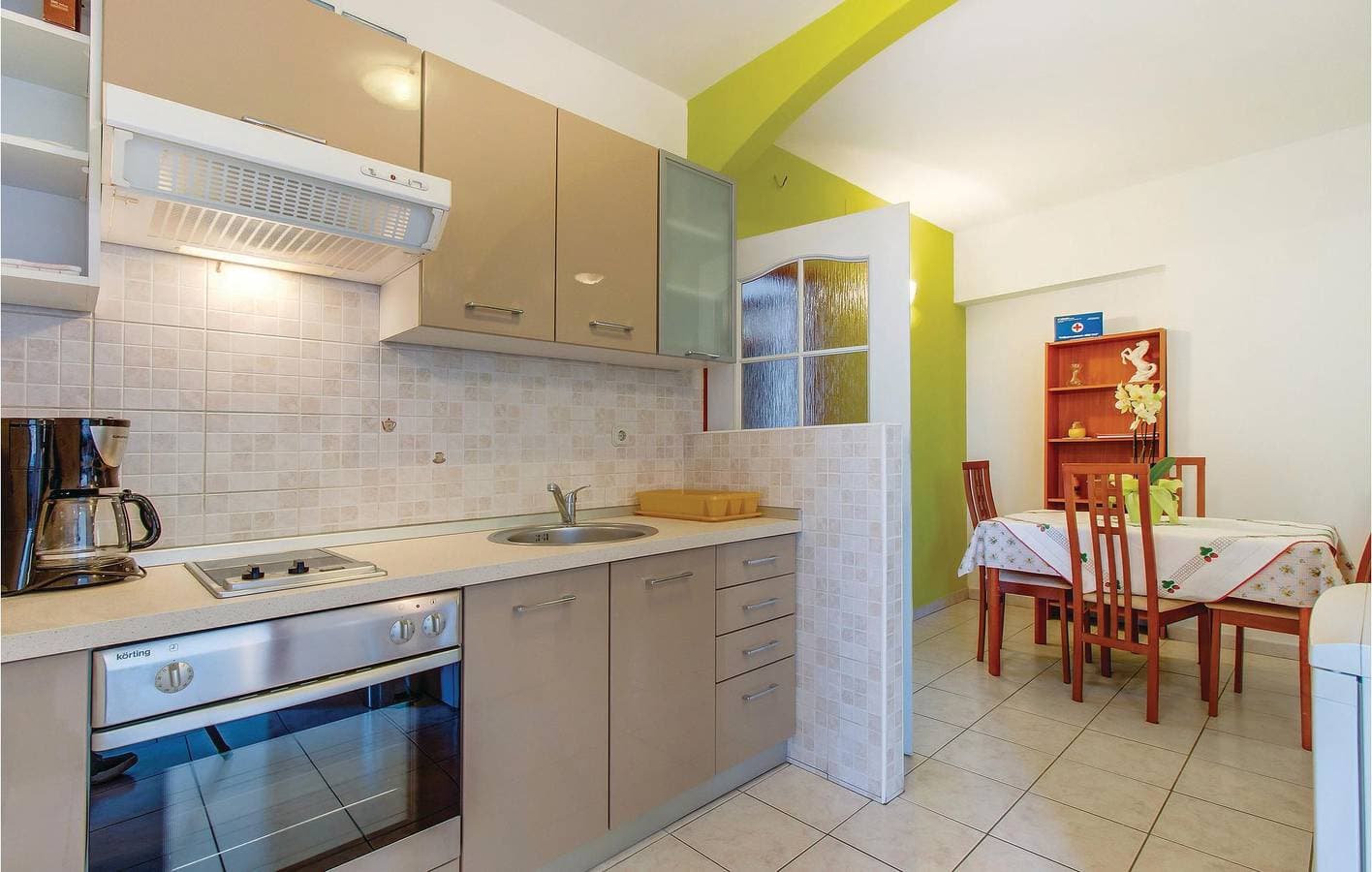 Foto 4 von 17: Urlaub am Meer: Gemütliche Ferienwohnung mit Terrasse und moderner Ausstattung