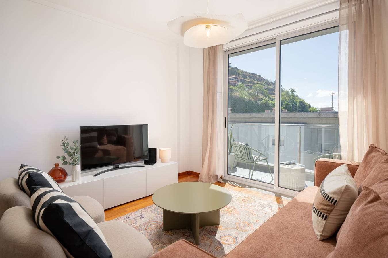 Wings Apartment II - Mit Balkon in Santa Cruz 1