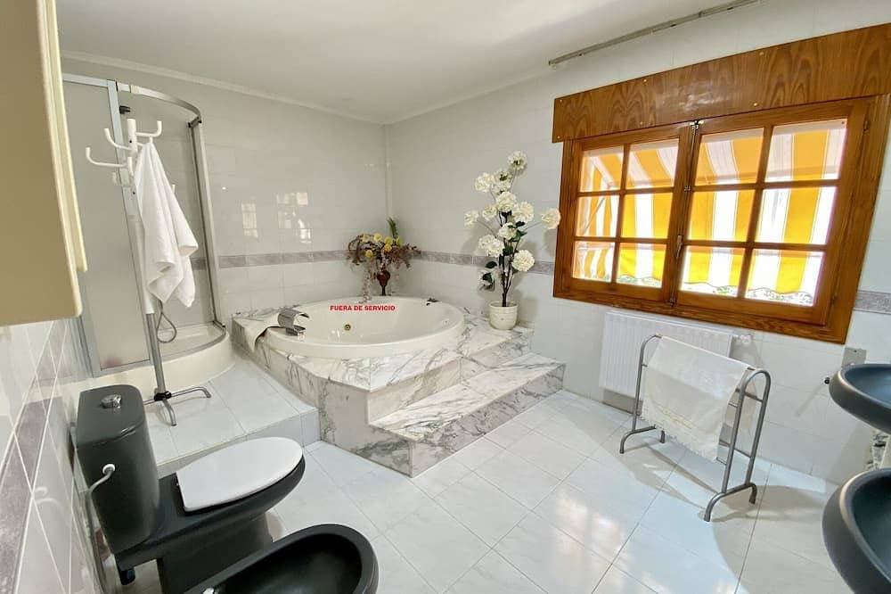 Foto 5 von 30: Magnifica Villa 5 Bed La Font With Private Pool