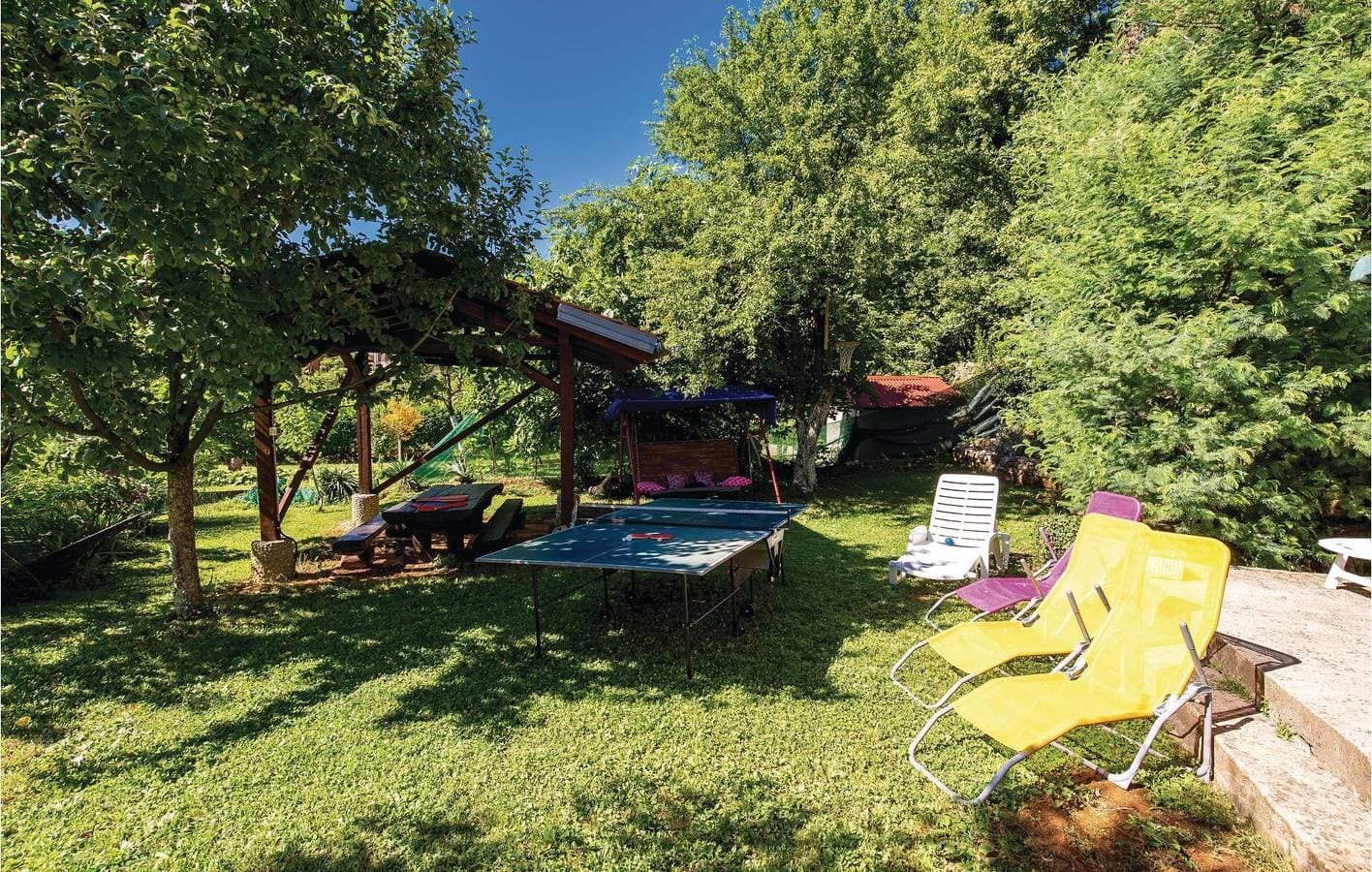 Foto 13 von 39: Apartment mit Meerblick, Pool, Terrasse und WLAN – 2 km vom Hundestrand entfernt
