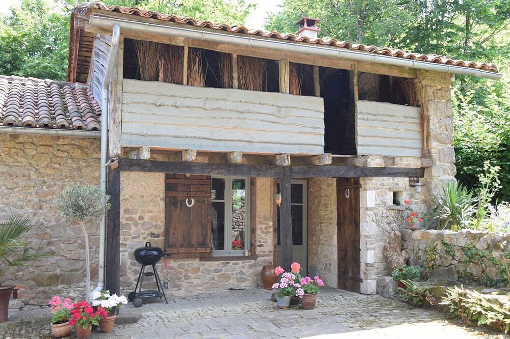 Foto 11 von 22: Geräumiges Ferienhaus mit schöner Aussicht und Garten / Wald, In Privatbesitz