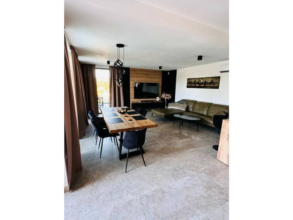Foto 6 von 19: Villa in Bokordići mit Schwimmbecken