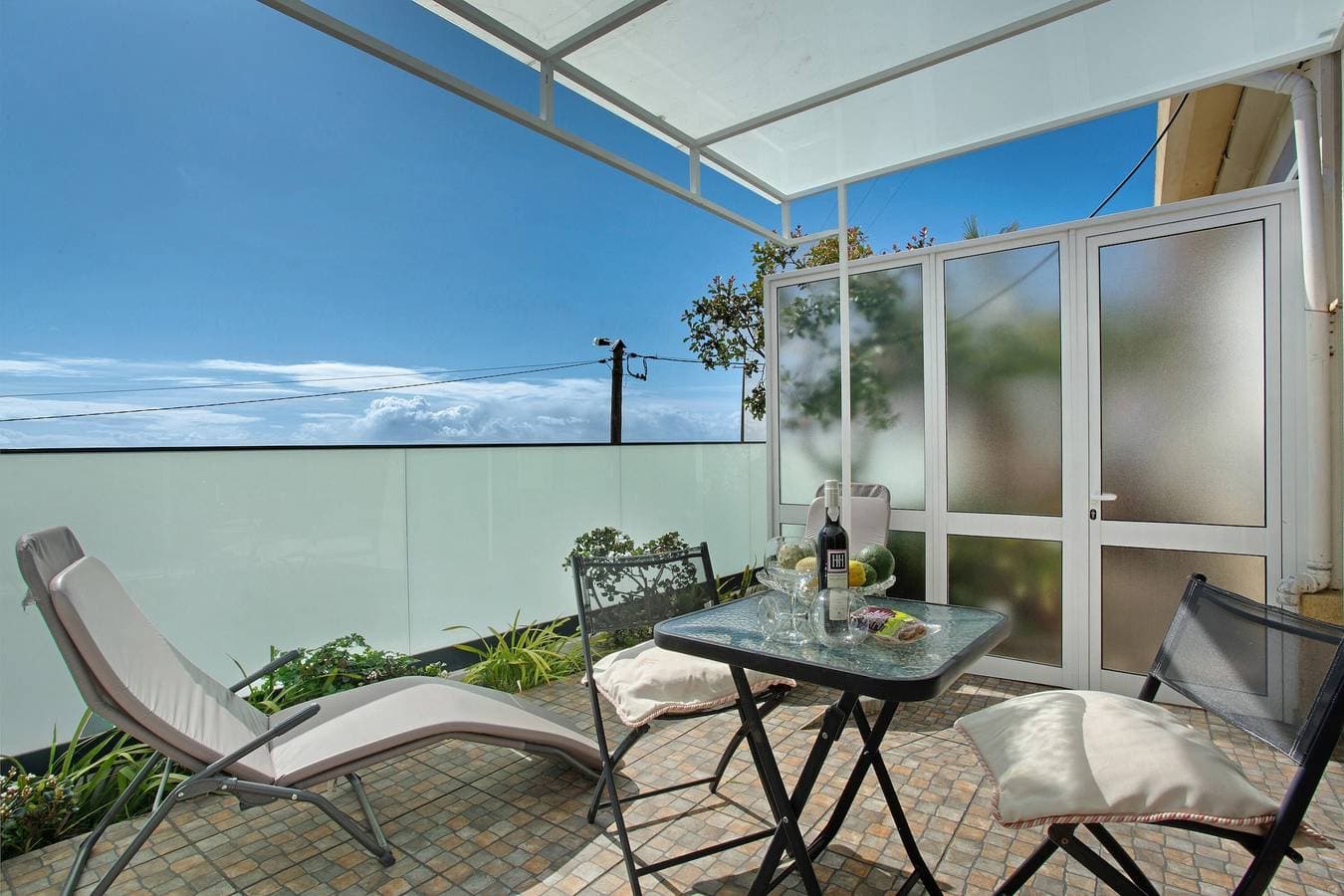 Foto 6 von 32: Ferienwohnung 'Panoramic Views I' mit Meerblick, Wi-Fi und Klimaanlage
