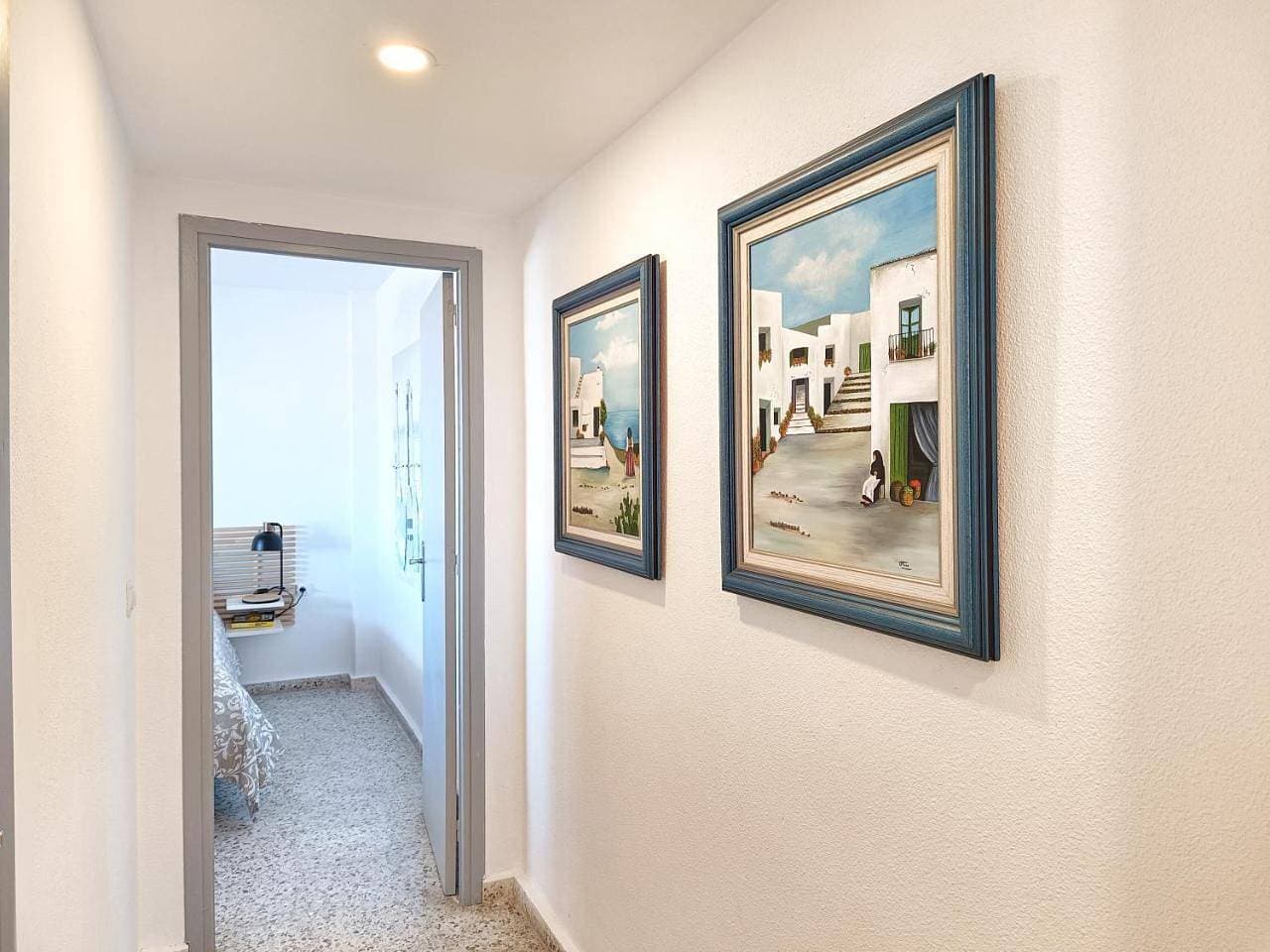 Foto 9 von 38: Three-Bedroom Apartment with Sea View