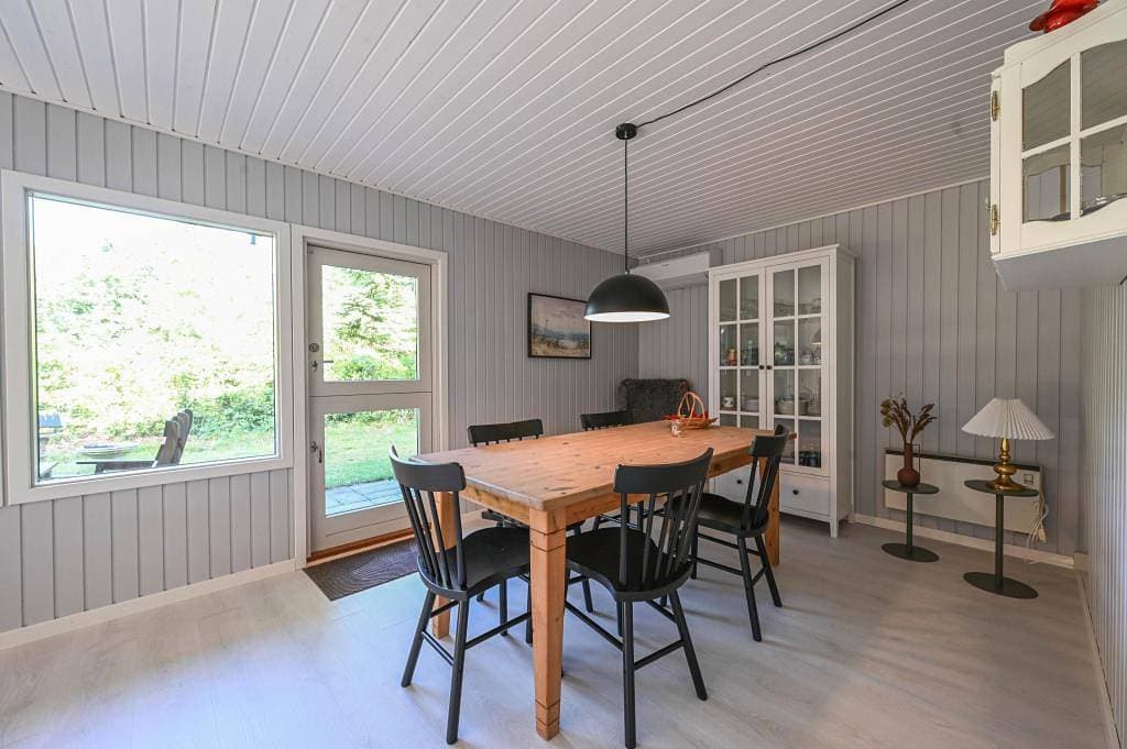 Foto 3 von 15: Modernisiertes, gemütliches Haus mit Kaminofen