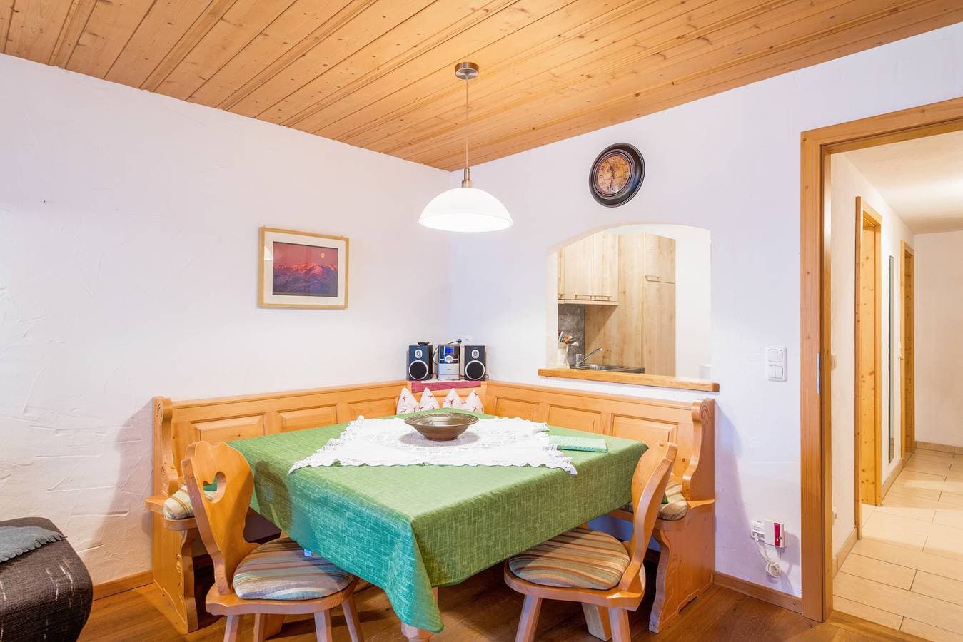 Foto 5 von 22: Ferienwohnung Daniel mit Balkon, Bergblick und WLAN