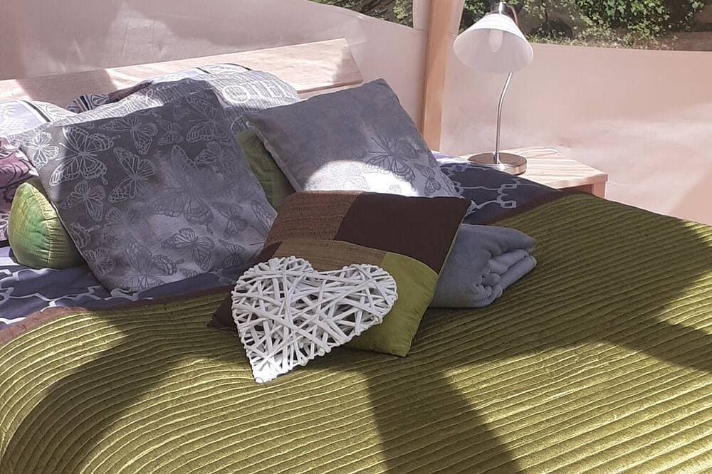 Foto 10 von 27: Gästezimmer „Bulle des Châteaux“ mit WLAN und Pool