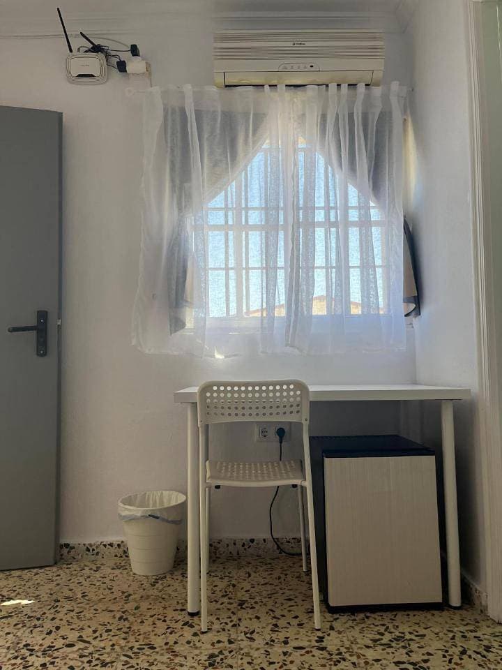 Foto 12 von 13: Double Room with Private Bathroom
