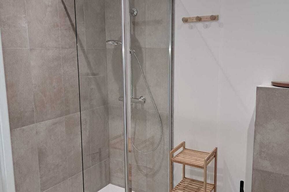 Foto 4 von 17: Grange La Roca Masia - Les Iris, swimming pool, garden, 2 bedrooms 4/6 people