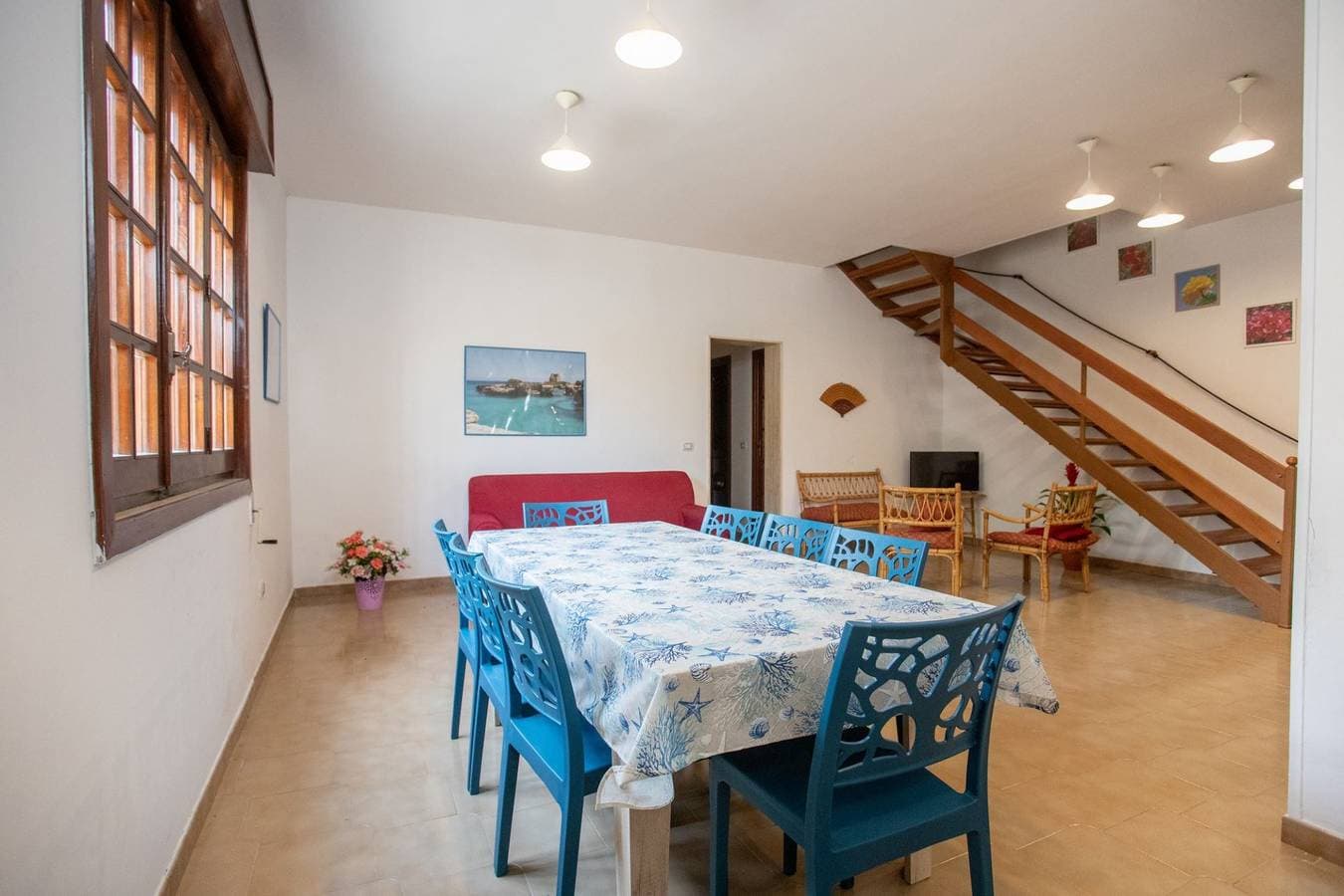 Foto 8 von 33: Villa für 9 Personen mit Balkon