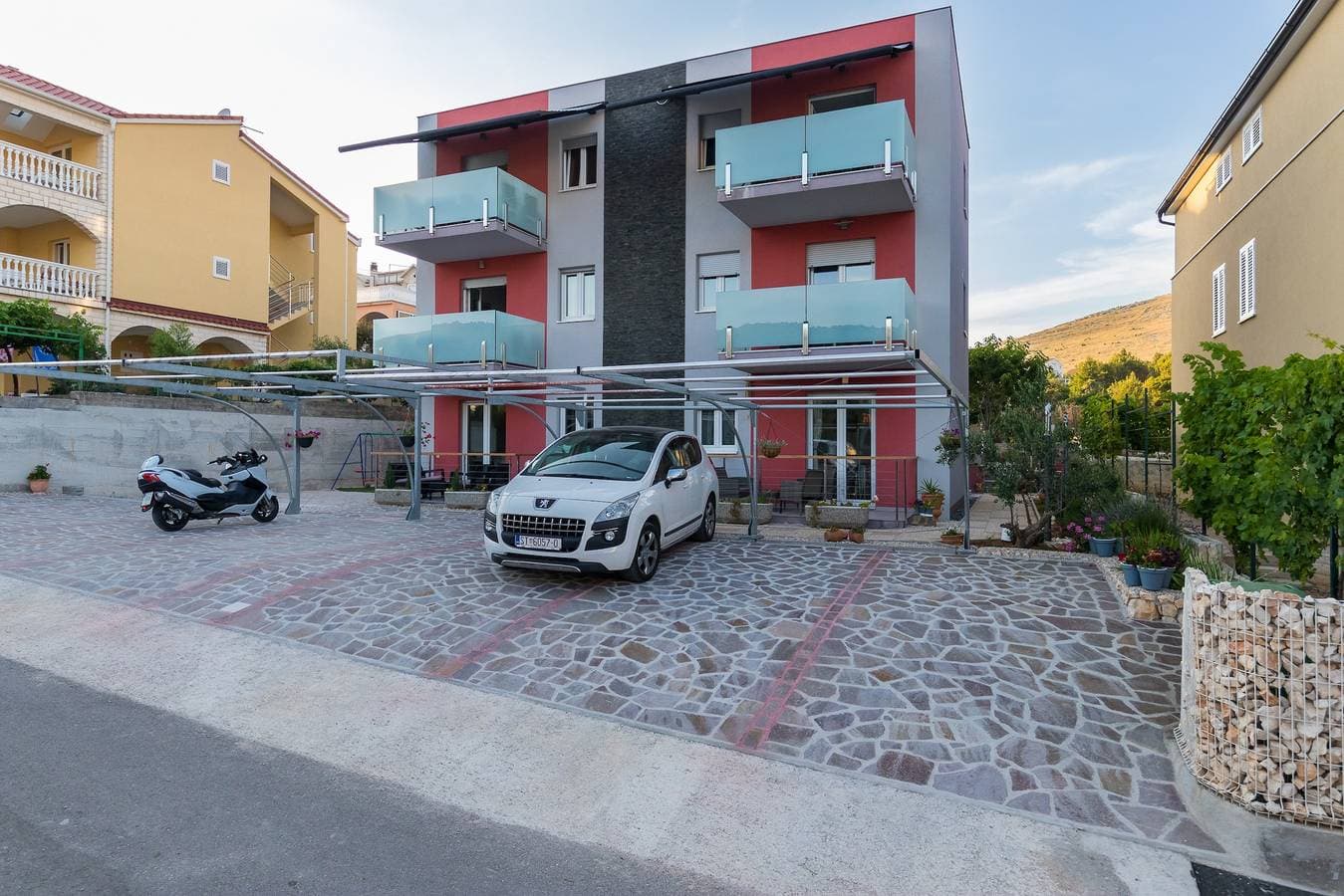 Foto 11 von 19: Zimmer mit Terrasse Grebastica, Sibenik -a