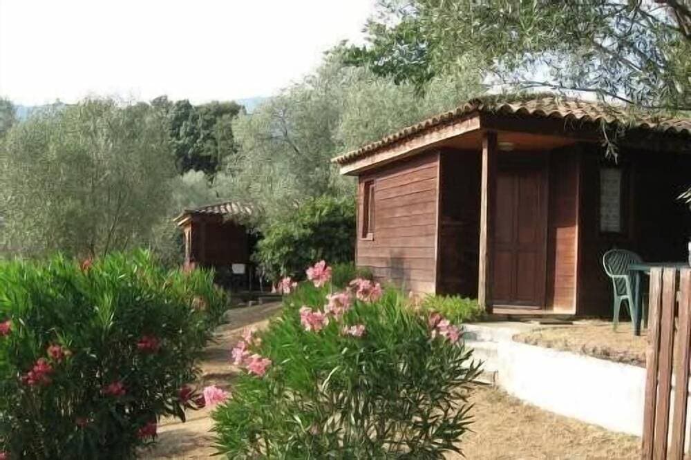 Foto 5 von 8: Gite Corsica Grosseto Porticcio - Ruhiger Pool