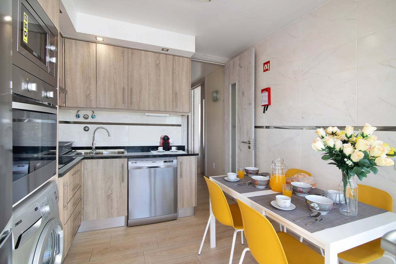 Foto 7 von 26: Ferienhaus Numar Residence Villa Z mit Pool, WLAN und Terrasse