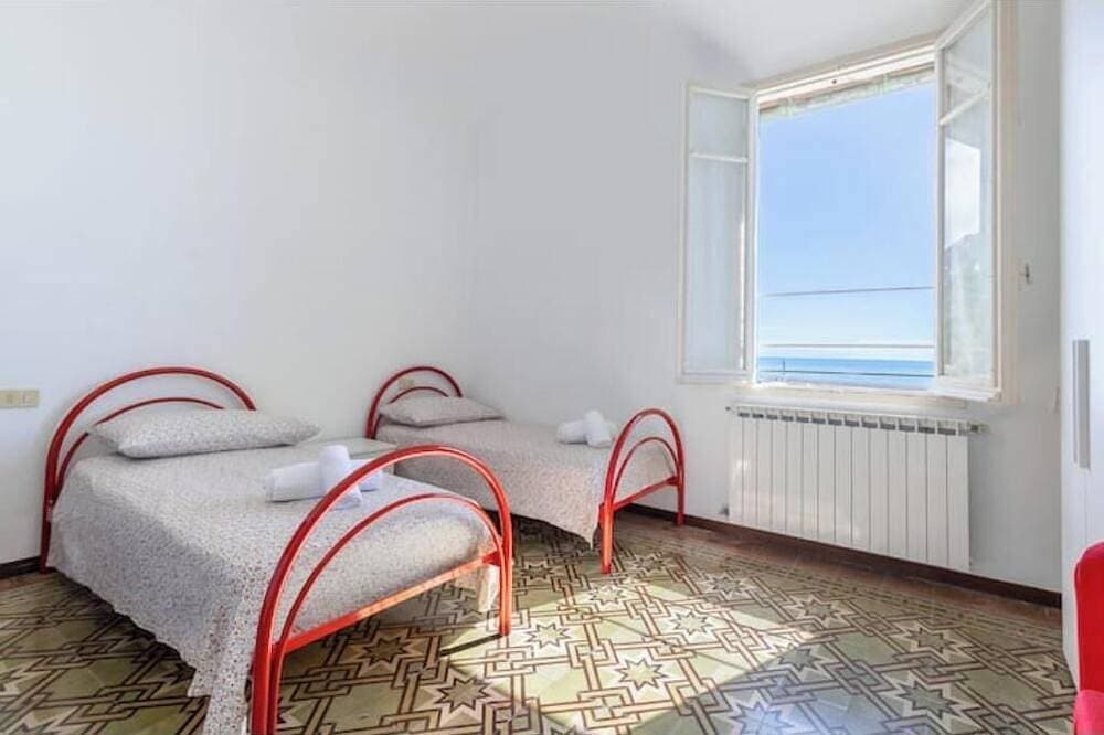 Foto 5 von 30: Hostdomus - Marine Sea View