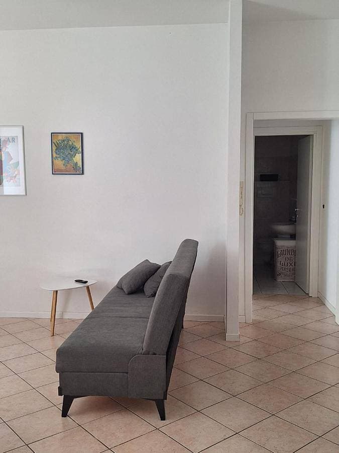 Foto 5 von 35: One-Bedroom Apartment