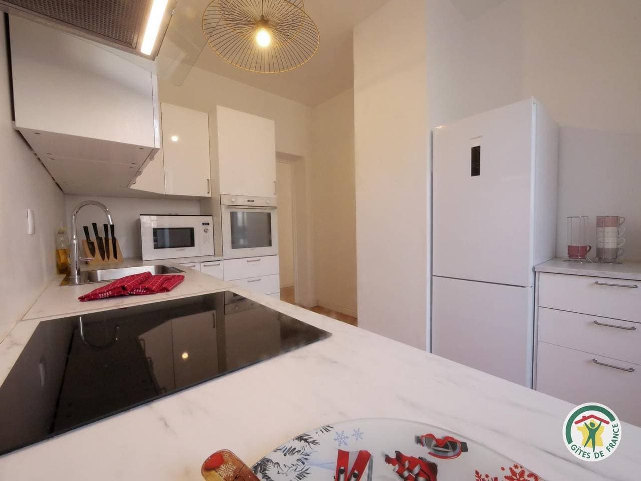 Foto 13 von 32: Gemütliche Gite mit Parkplatz, TV, Kamin in der Nähe von See und Fluss