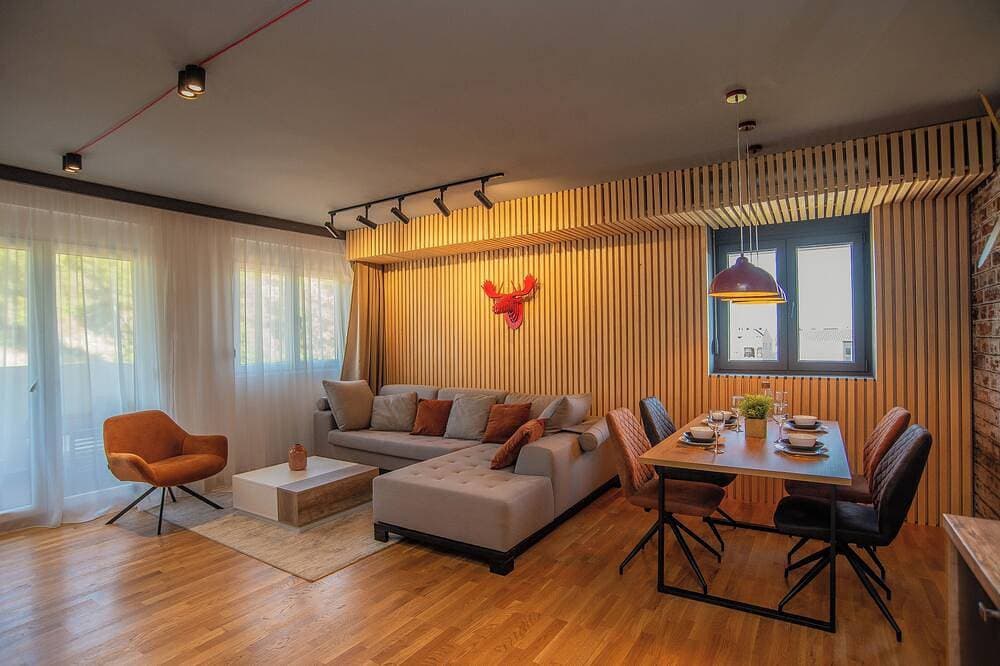 Stylish Two-Bedroom Apartment | Ljubovic Hill Park 1