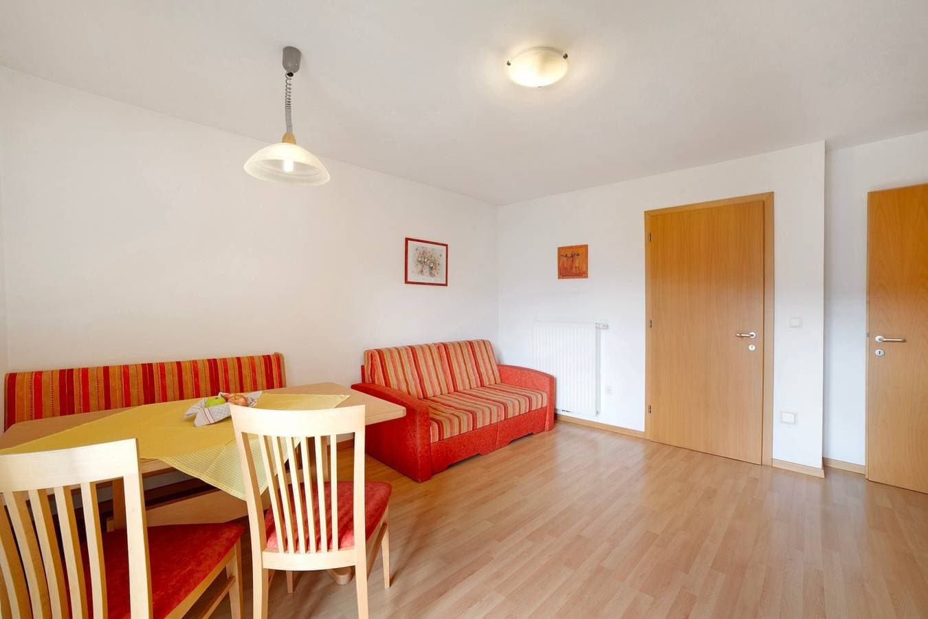 Foto 8 von 26: Ferienwohnung "Mosttragerhof Appartment Large" mit Bergblick, Gemeinschaftspool und WLAN