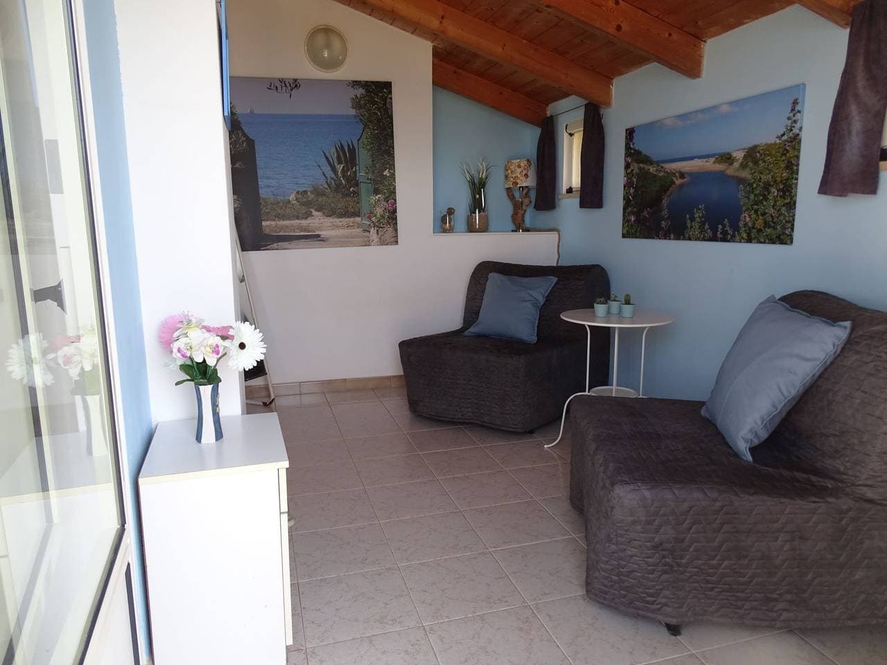 Foto 12 von 40: Villa Matilde: Kleine Ferienwohnung mit Meerblick
