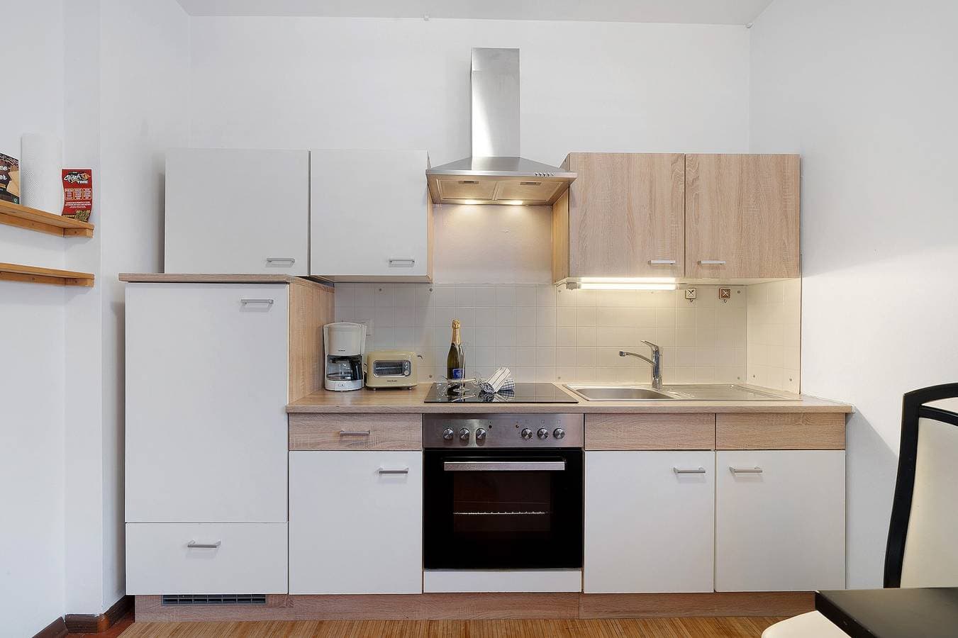 Foto 3 von 18: Apartment 'Katharina' mit Gemeinschaftspool, Gemeinschaftsgarten und WLAN