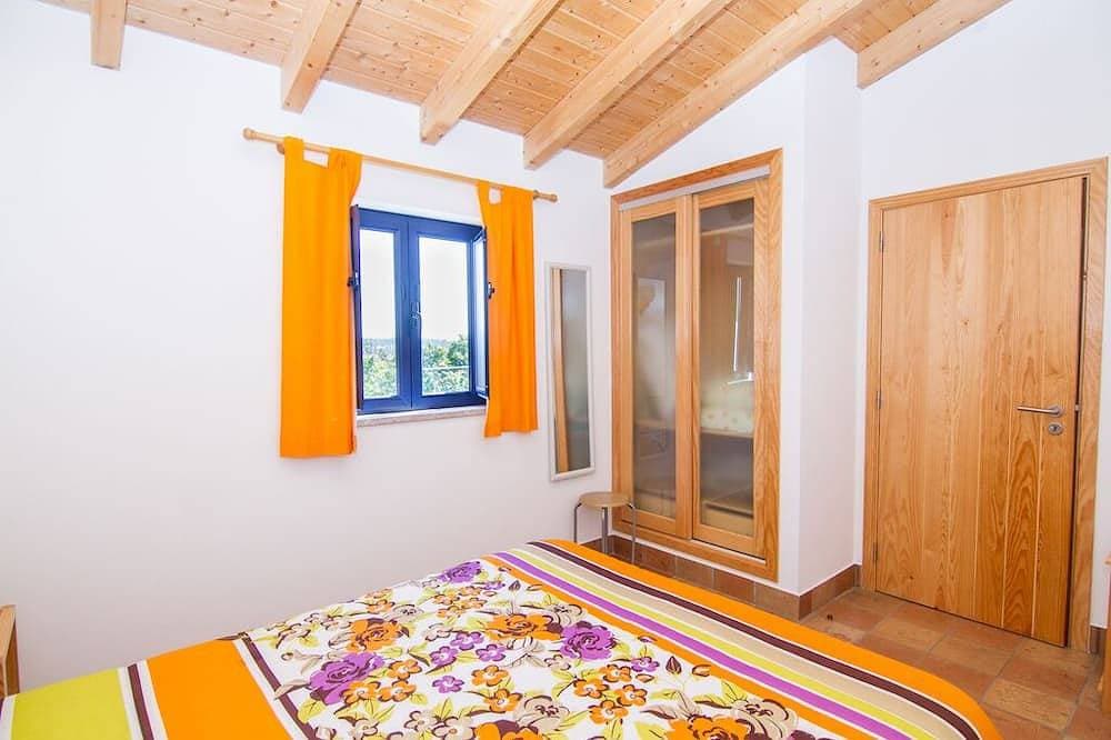 Foto 3 von 25: Digne Orange Villa, Pool, Grill