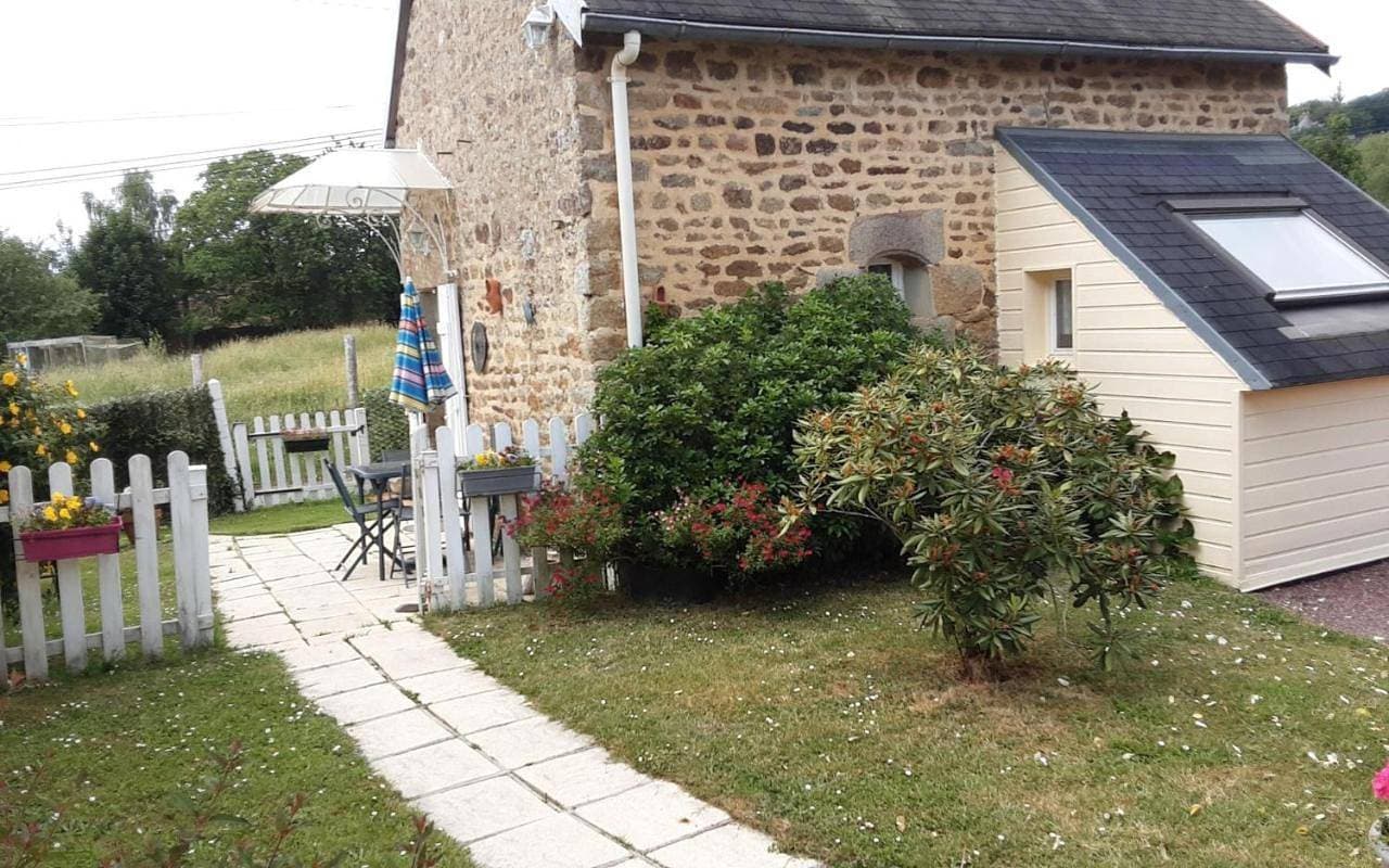 Le Petit Montceaux 1