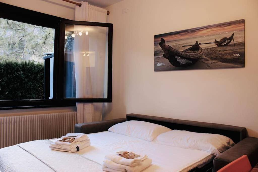 Foto 5 von 31: Two-Bedroom Apartment