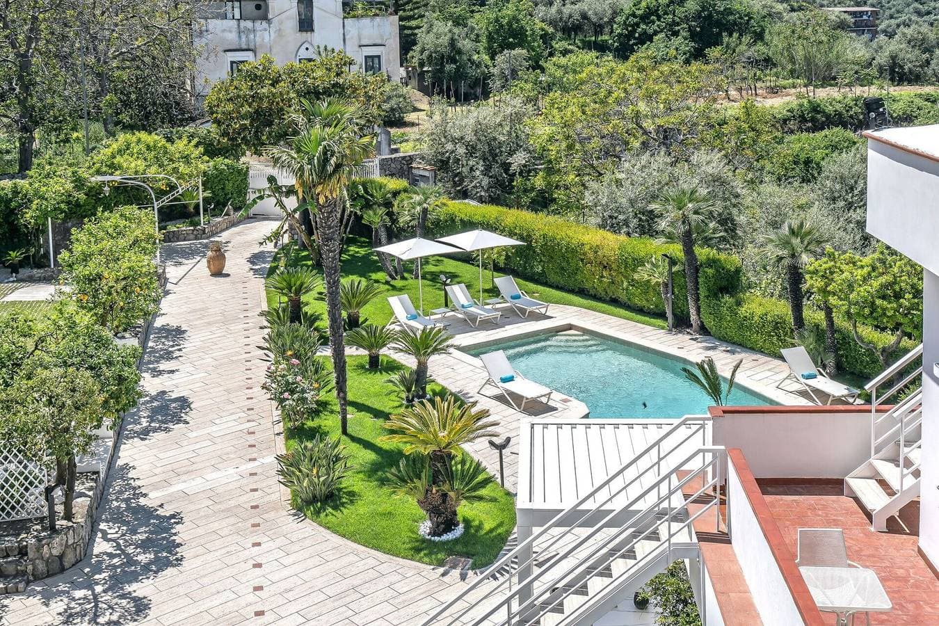 Foto 2 von 49: Villa für 10 Personen mit Terrasse