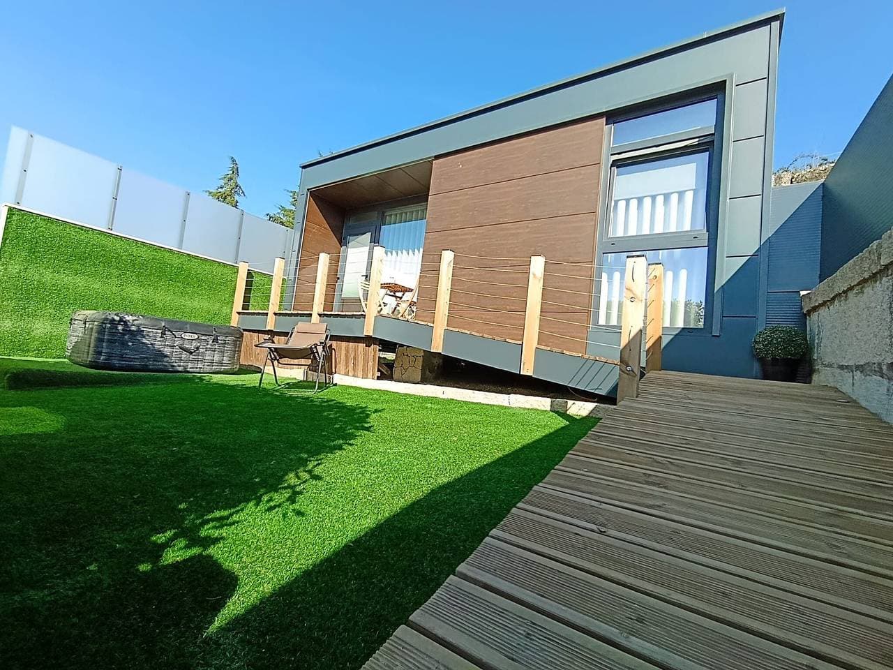 Foto 3 von 25: Tiny Home 'Refúgio D'Aguiar' mit Bergblick, WLAN und Klimaanlage