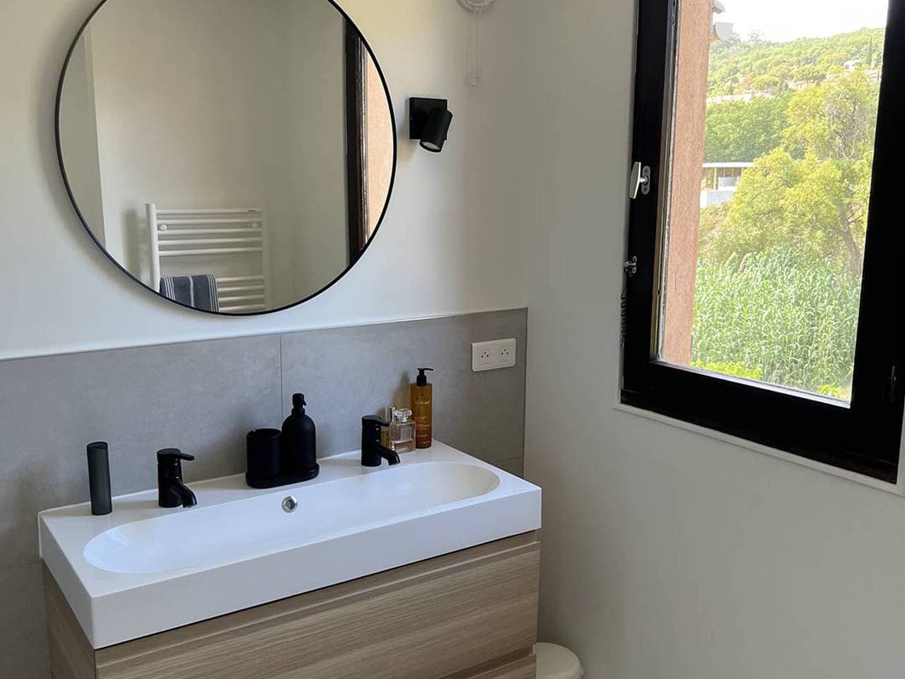 Foto 11 von 19: Luxusapartment, Balkon, Pool, Internet, Parkplatz