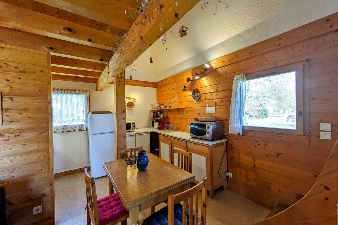 Foto 10 von 33: Chalet für 6 Personen mit Pool