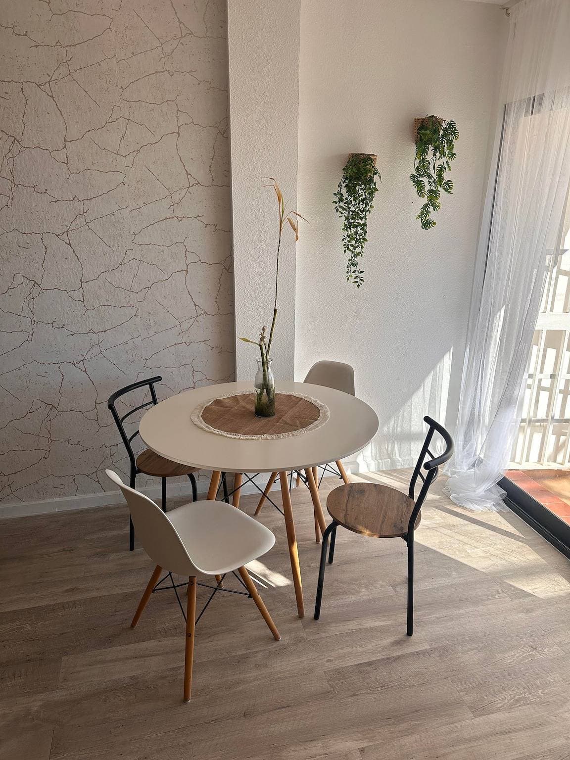 Foto 5 von 24: Ferienwohnung „Right on the Beach“ mit Meerblick, WLAN, Terrasse und Garten