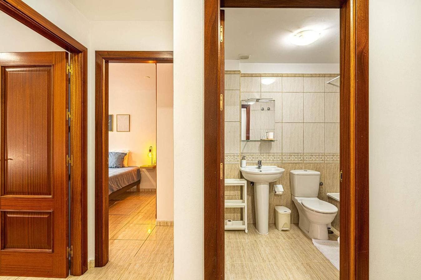 Foto 6 von 31: Ferienwohnung 'Starfish San Juan' mit Bergblick, Balkon und WLAN
