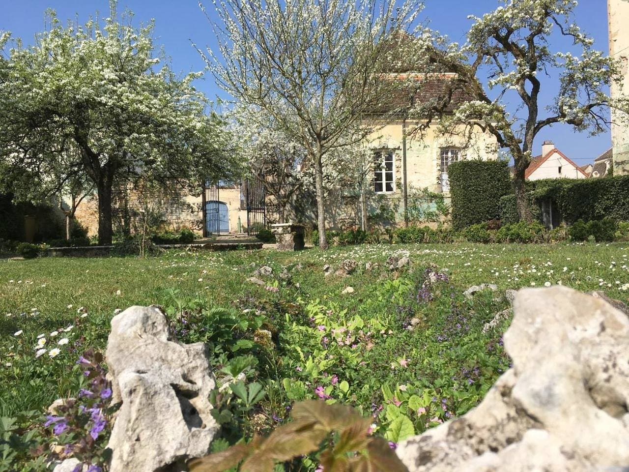 Maison d'Hôtes Chandon de Briailles 1