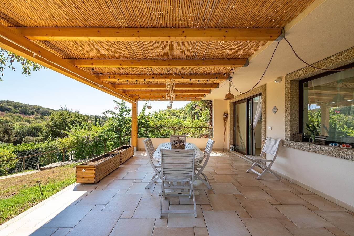 Foto 3 von 30: Ferienhaus 'Il Bouganville' mit Bergblick, Terrasse und WLAN