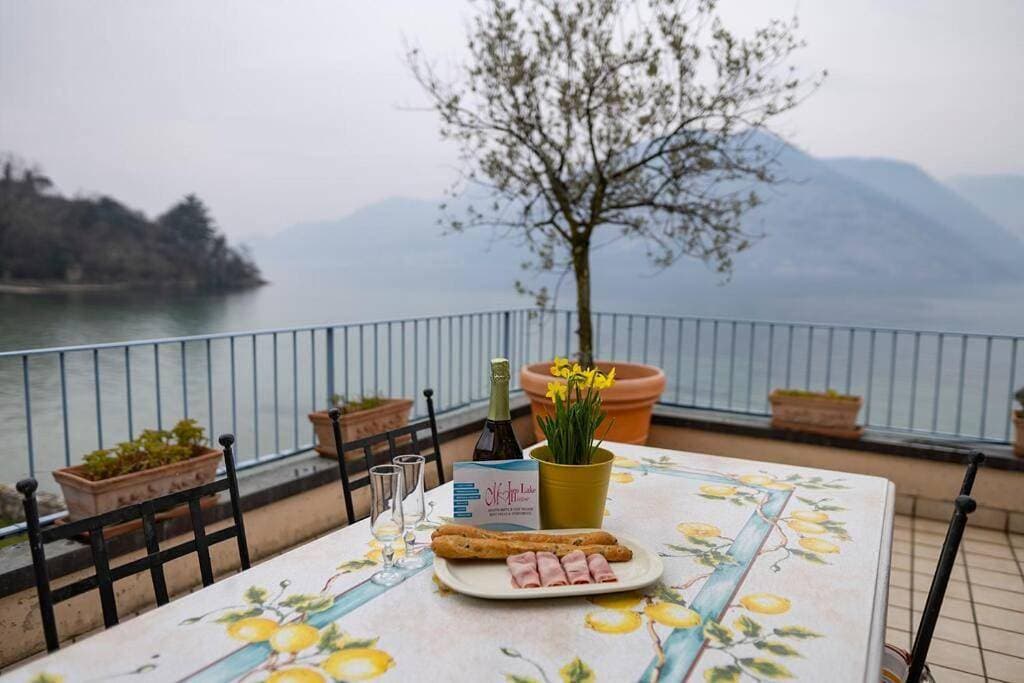 Foto 10 von 32: One-Bedroom Apartment with Lake View