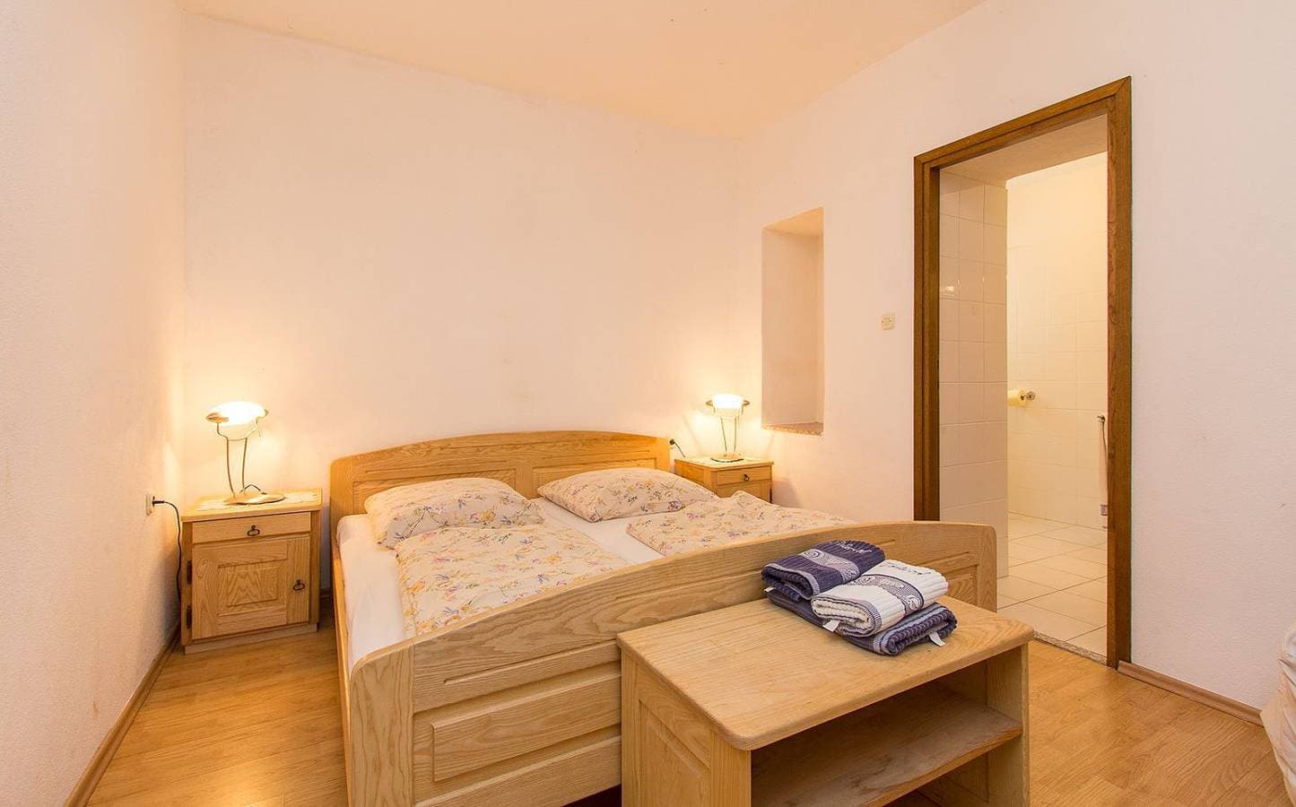 Foto 9 von 20: Zimmer mit eigenem Bad, WLAN und Gemeinschaftspool in Medulin