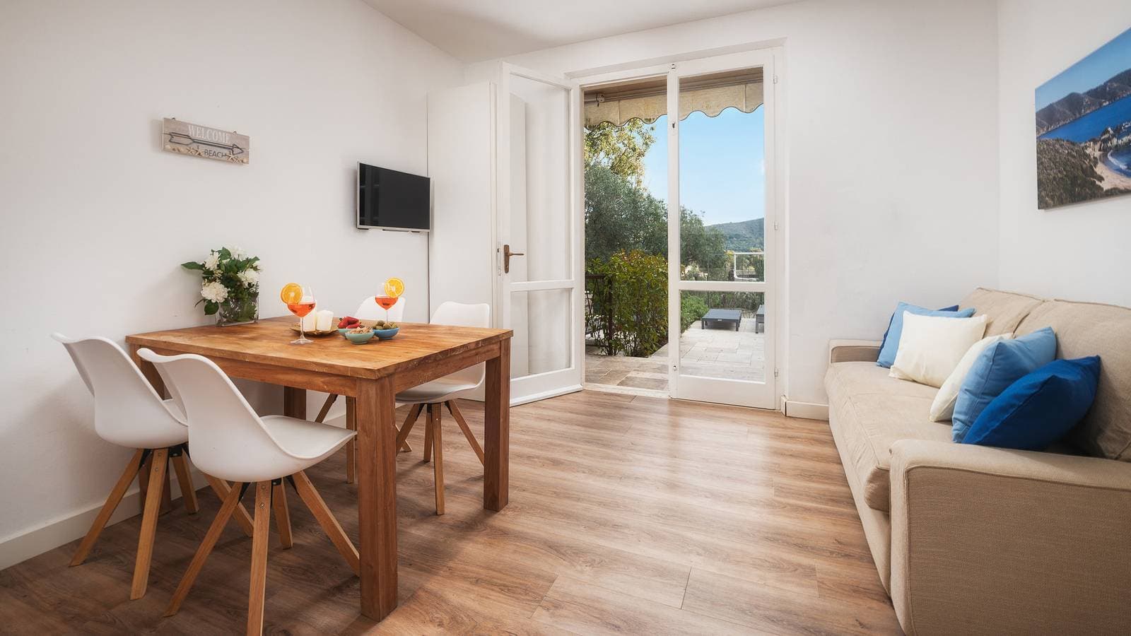 Foto 8 von 50: Villa für 12 Personen mit Garten