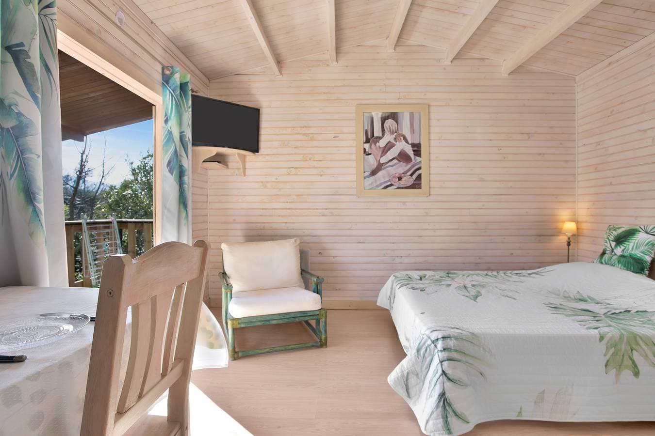 Foto 6 von 24: Chalet „Superbe“ mit privater Terrasse, WLAN und Klimaanlage