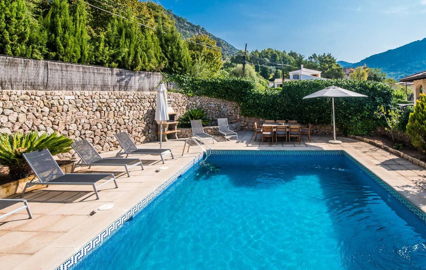 Foto 3 von 37: Moderne Wohnung mit Pool und Terrasse in der Nähe von S'Arxiduc