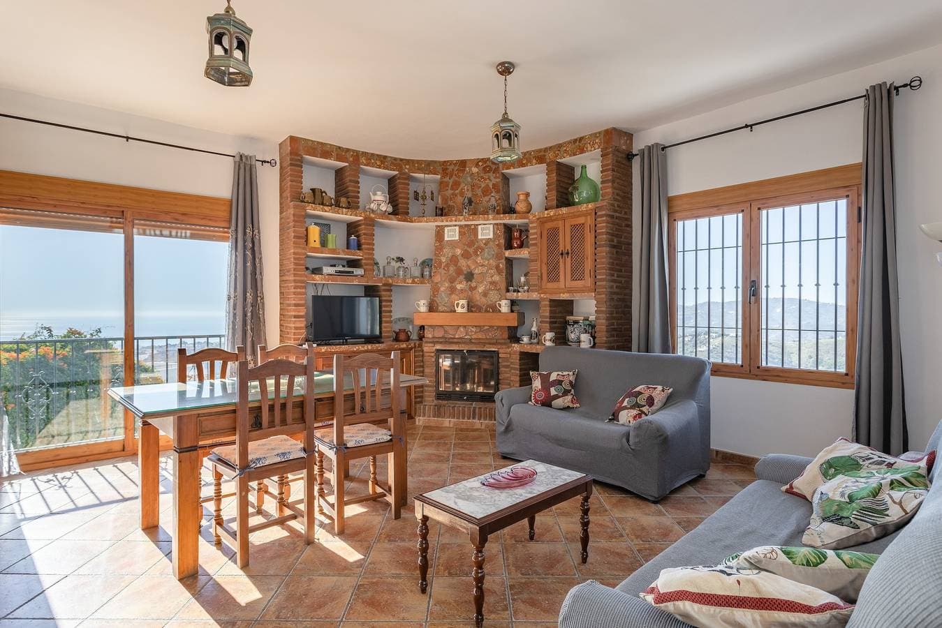 Foto 4 von 23: Ferienhaus "Casa Rural Villena" mit Meerblick, WLAN, Pool & Terrasse